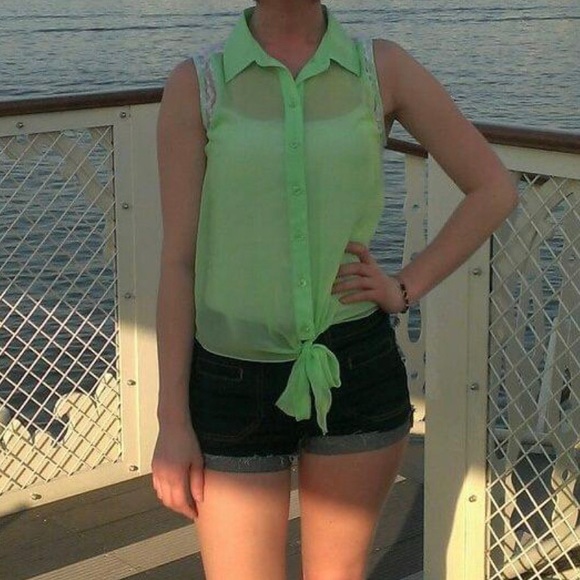 Candie’s Sheer & Lace Button Up Tie Front Sz XS - Picture 2 of 10